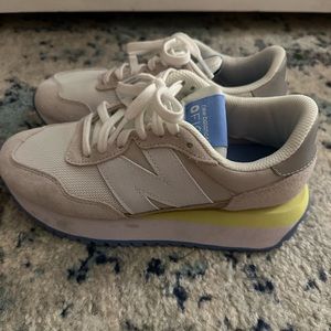 Figs new balance tennis shoes